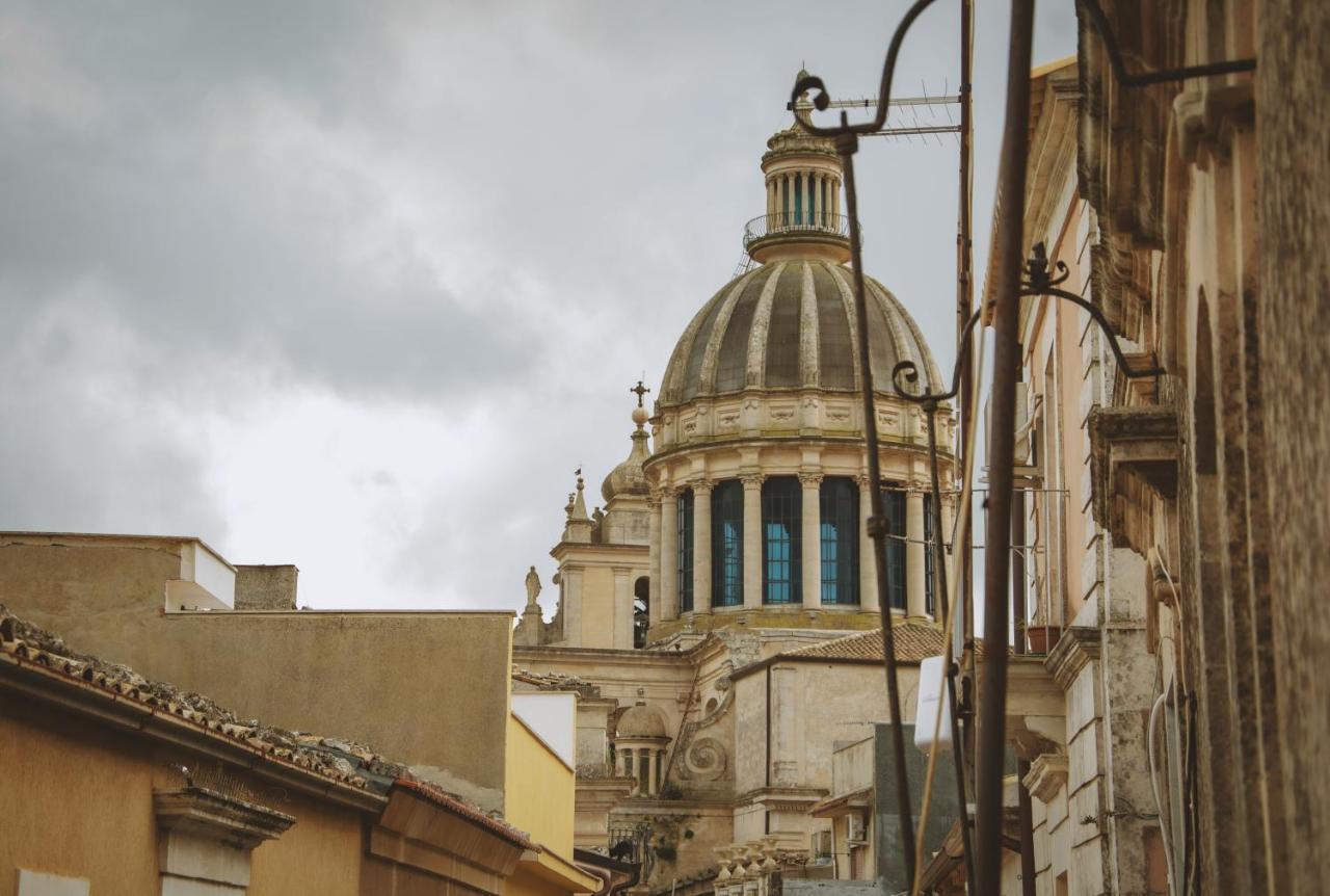 Giardino Sul Duomo Acomodação com café da manhã Ragusa Exterior foto